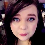 Sara Langford - @saralovesmakeuput - Instagram