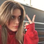 @saralaporta._ - Instagram