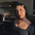 Sarah-Jeanne Larouche - @sarahlarouchee - Instagram