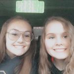 Sara Lowes - @saralowes78 - Instagram