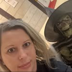 Sarah Lowrey - @sezalarry - Instagram