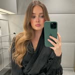 Sarah McDonnell - @styled.sk - Instagram