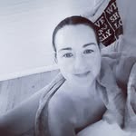 Sara McNeill - @mcneillsara - Instagram