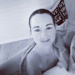 Sara McNeill - @mcneillsara - Instagram