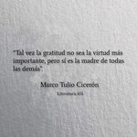 Sara Monreal - @abuesary - Instagram