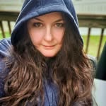 Sara Nicholson - @doggiephotographer - Instagram