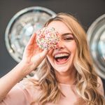Sara Pifer - @wespeakcupcakes - Instagram