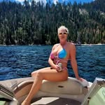 Sara Probert - @motos.n.pearls._ - Instagram