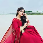 Sara Khan - @redwine_sarax - Instagram