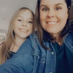 Sara Riedel - @sunshinesara15 - Instagram
