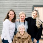 Sara Rowe - @vino_nurse - Instagram