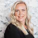 Sara Sheldon - @pamperedbysara - Instagram