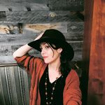 Sara Shoemaker - @saralacount - Instagram