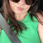 Sara Singleton - @queenb1325 - Instagram