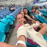 Sara stanisic - @sara4louise - Instagram