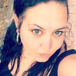 Sara Staples - @sara.staples.75 - Instagram