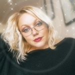 Sara Steen - @nordic.shadow - Instagram