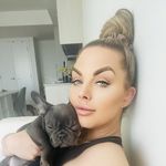 Sara Steer - @sarasteer - Instagram