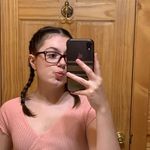 Sara Steffens - @sneffets22 - Instagram