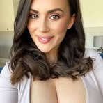 Sara Stella - Facebook
