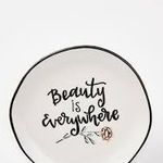 Sara Stocks - @sssbeautys - Instagram