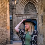 Sara Straw - @solotravelsara - Instagram