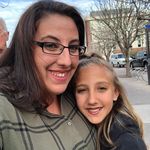 Sara Sutter - @2girlsandtheircrafts - Instagram