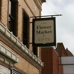 Sarah Talbott - @the_flower_market_np - Instagram