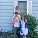 Sara Terrill - @que_ntin420 - Instagram
