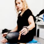 Sara Thomason - @autonomyyoga - Instagram