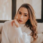 Sara Victória - @saravictoriaon - Instagram