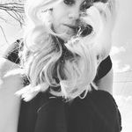 Sara Walling - @ophelia_guns - Instagram