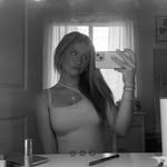 sara - @sarawingfield_ - Instagram