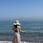 Sara Zhou - Facebook