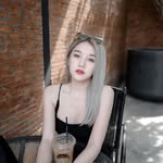 Sarah Amellinda - @sarahamellinda - Instagram