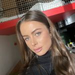 Sarah Baynes - @sarahbaynes30 - Instagram