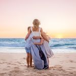 Sarah Beale - @thewidowworegreen - Instagram