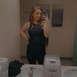 Sarah Bellis - @theanxiousaquariuspodcast - Instagram