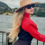 Sarah Benomar - @sarahbenom - Instagram
