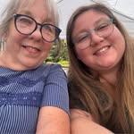 Sarah Beverly - @skulltastic_books1789 - Instagram