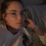 Sarah Blakemore - @s_blakemore88 - Instagram