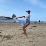 Sarah Megan - @sarahbrushett - Instagram