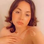Sarah Carns - @intimate_loner - Instagram