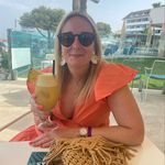 Sarah Clelland - @sarahclell82 - Instagram