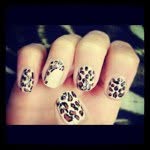 Sarah DeMoss - @slightnailobsession - Instagram