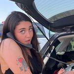 Sarah DeSantis - @sdeeeezy - Instagram