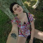 Sarah Diem Console - @furiabbbuia_ - Instagram