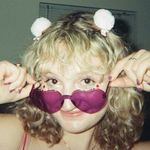 Sarah Ettinger - @sarahs.digitaldiary - Instagram