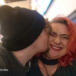 Sarah Gabel - @1nonie - Instagram