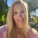 Sara Greenman - @sarabethliving - Instagram